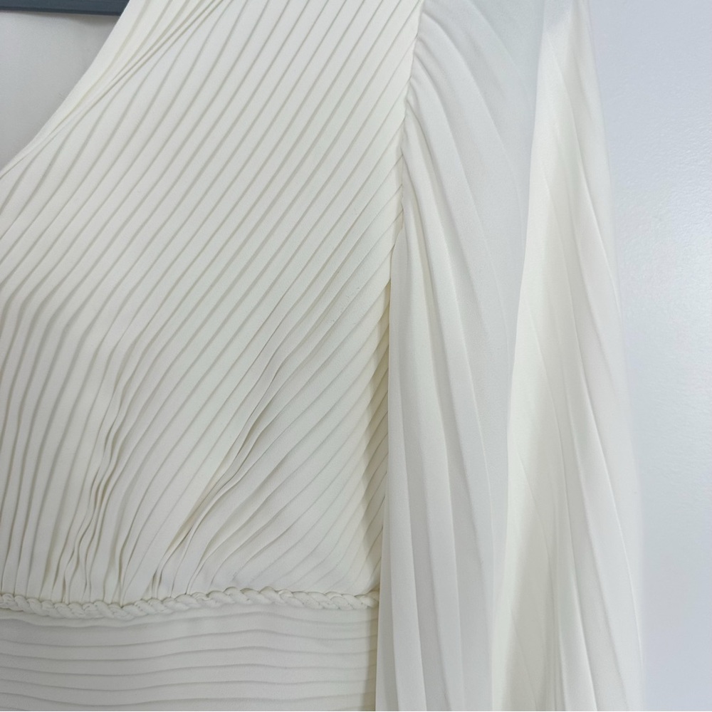 White House Black Market Pintucked Banded Bottom Blouse, White Cream | Size 4 - Picture 7 of 8